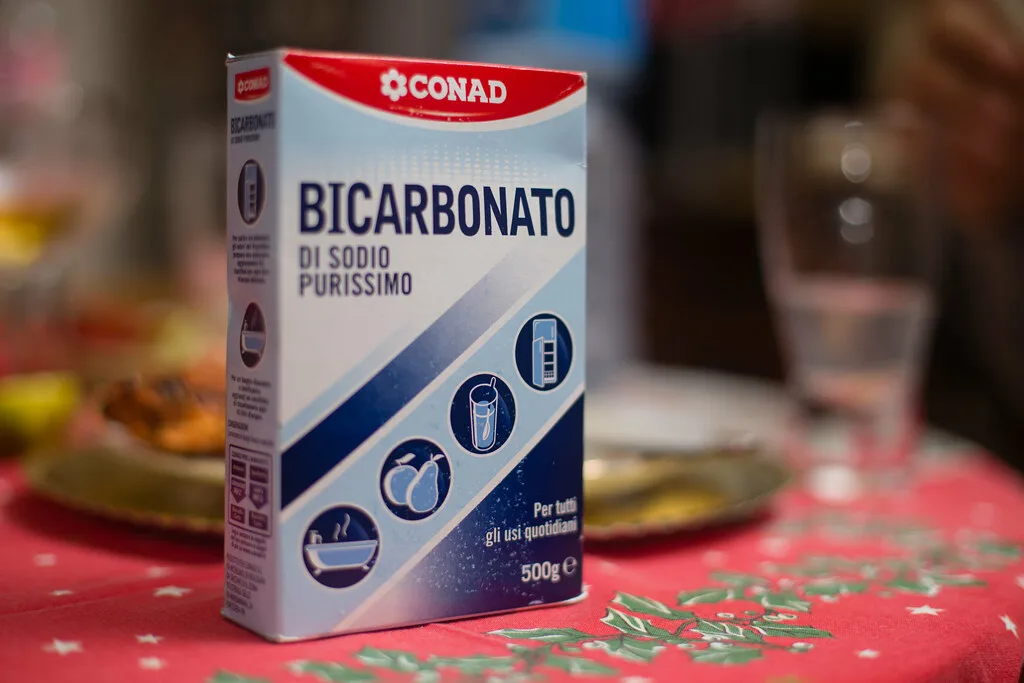 Para que serve o bicarbonato de sódio na culinária?